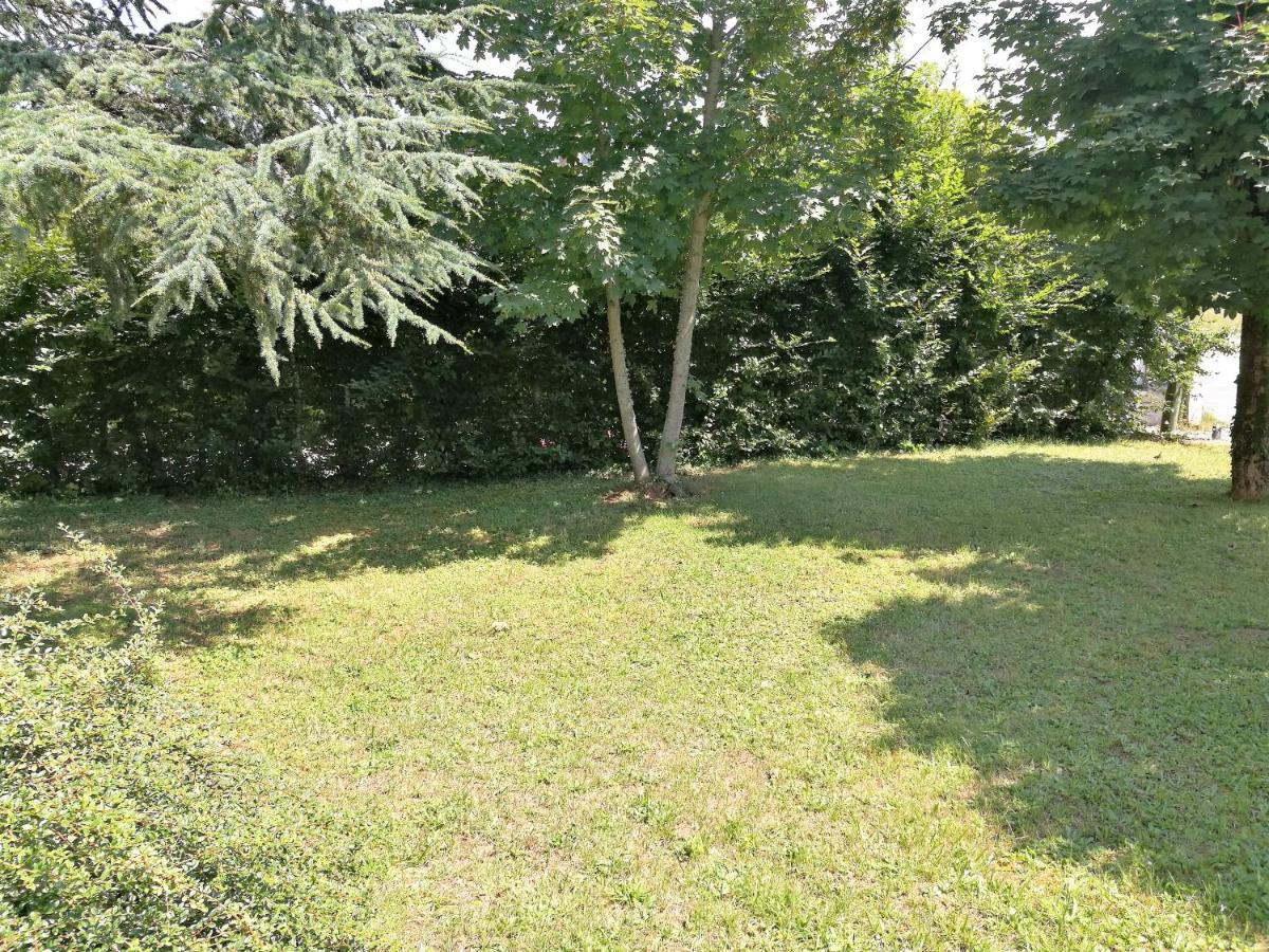 Douceur En Campagne Apartamento Espalion Exterior foto
